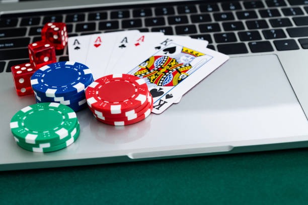 wordl Money Train baccarat table with live dealer and real-time betting interface
